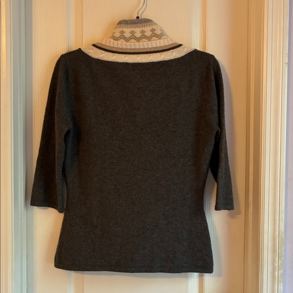 Saks Fifth Avenue Cashmere Sweater Women’s size M - Picture 2 of 5